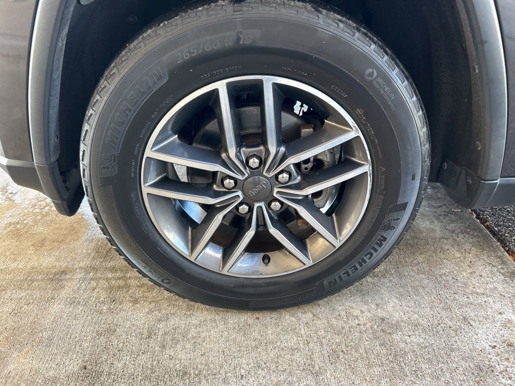 Used 2019 Jeep Grand Cherokee Limited w/ Luxury Group II image 14