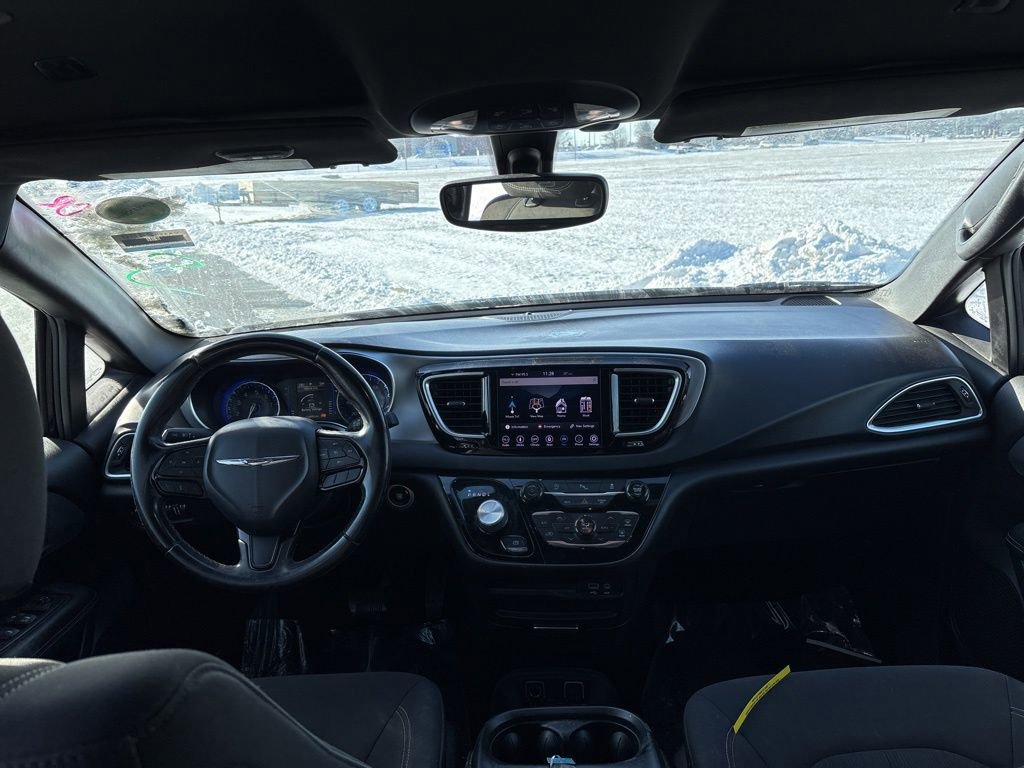 Used 2018 Chrysler Pacifica Touring Plus w/ S Appearance Package image 20