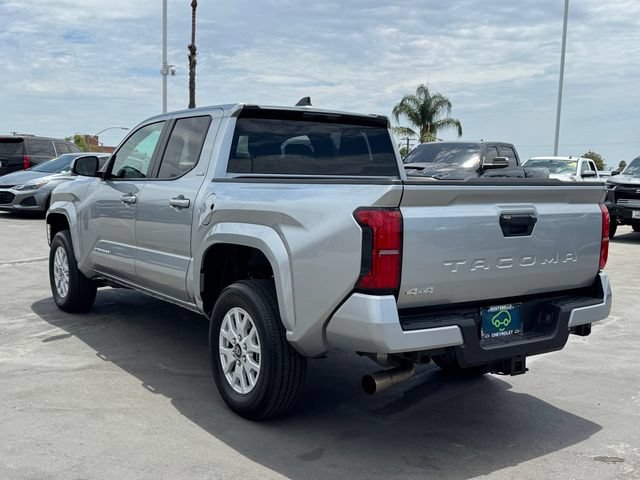 Used 2026 Toyota Tacoma SR5 AWD/4WD image 2