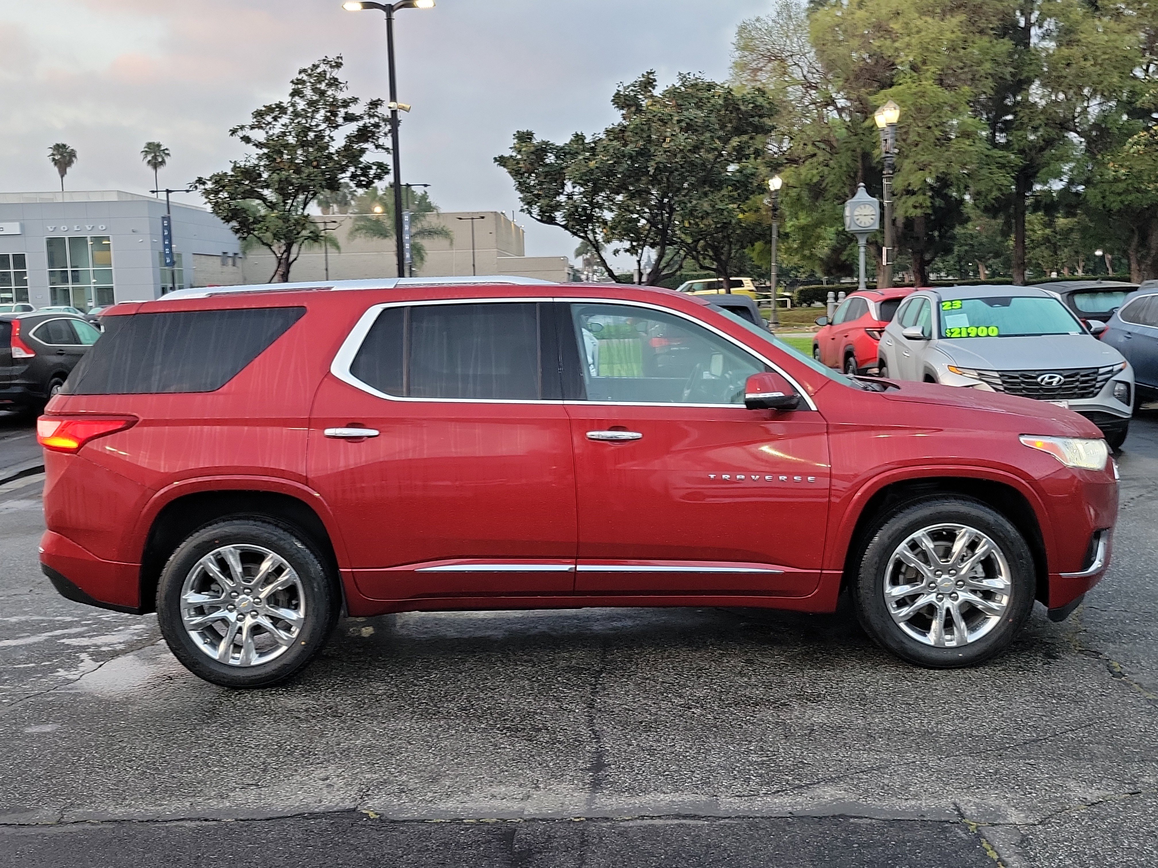 Used 2021 Chevrolet Traverse High Country image 5