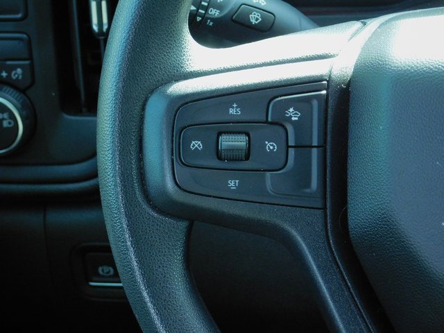 Used 2024 Chevrolet Silverado 2500 Custom image 18