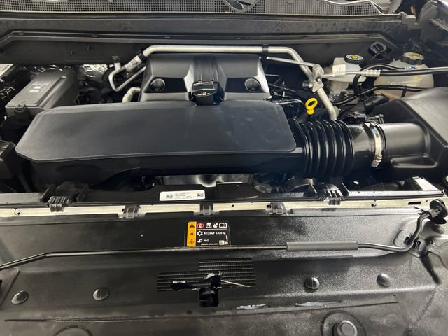 Used 2024 Chevrolet Colorado ZR2 w/ Safety Package image 22