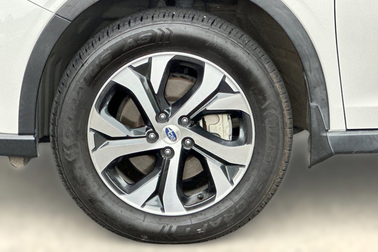 Used 2020 Subaru Outback Touring w/ Popular Package #2 image 11