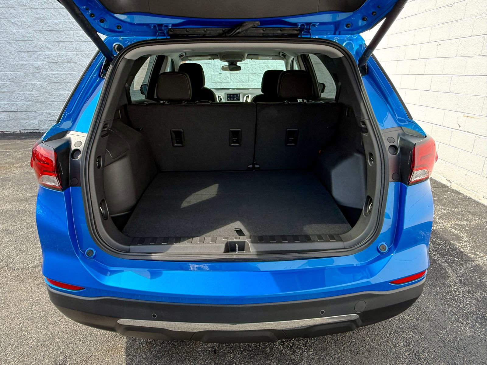 Used 2024 Chevrolet Equinox LT image 37