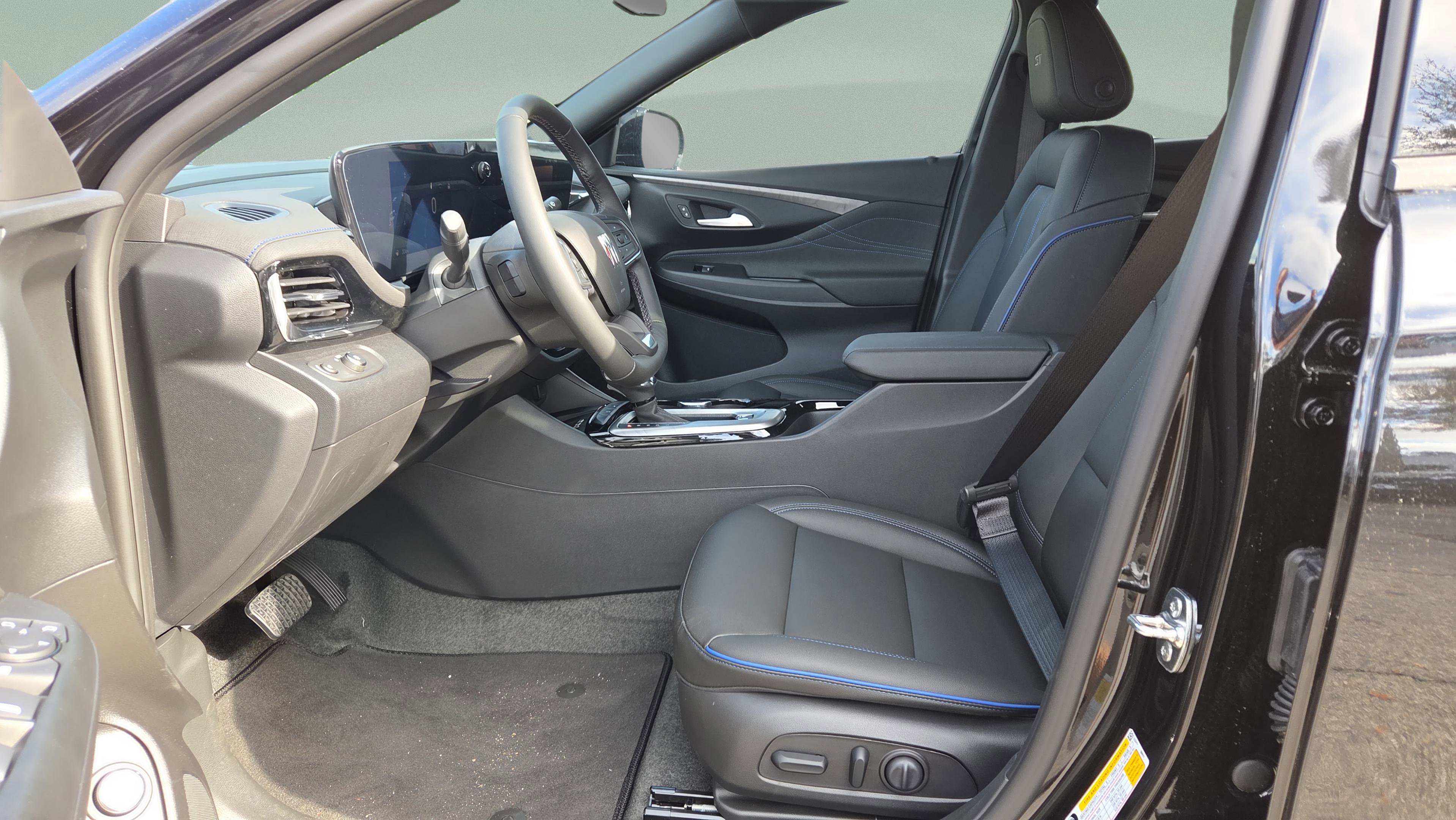 New 2026 Buick Envista Sport Touring w/ Convenience I Package image 11