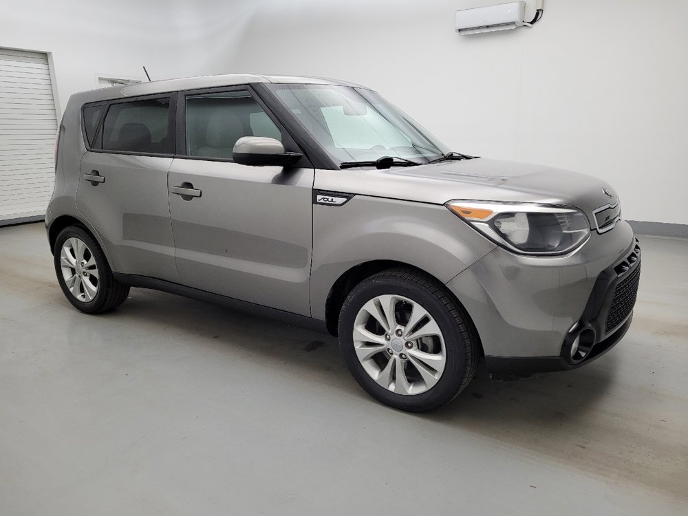 Used 2016 Kia Soul + FWD image 11