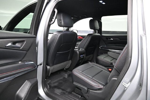 Used 2025 Chevrolet Traverse Z71 w/ Driver Confidence Package AWD/4WD image 20
