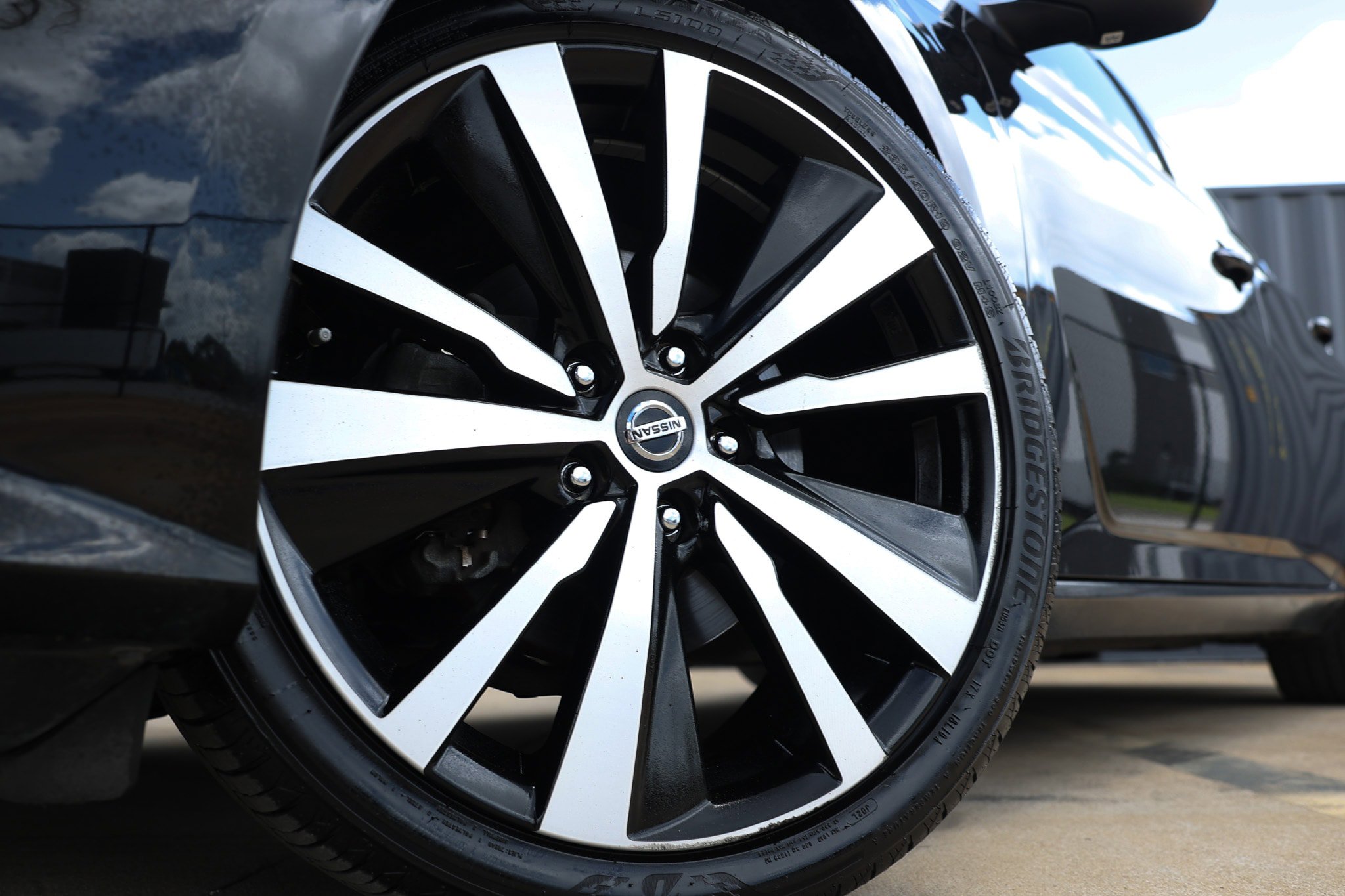 Used 2020 Nissan Altima 2.5 SR FWD image 35