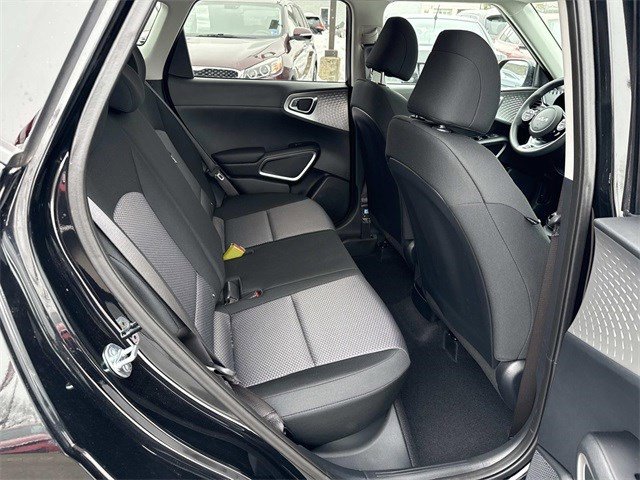 Used 2024 Kia Soul S image 11