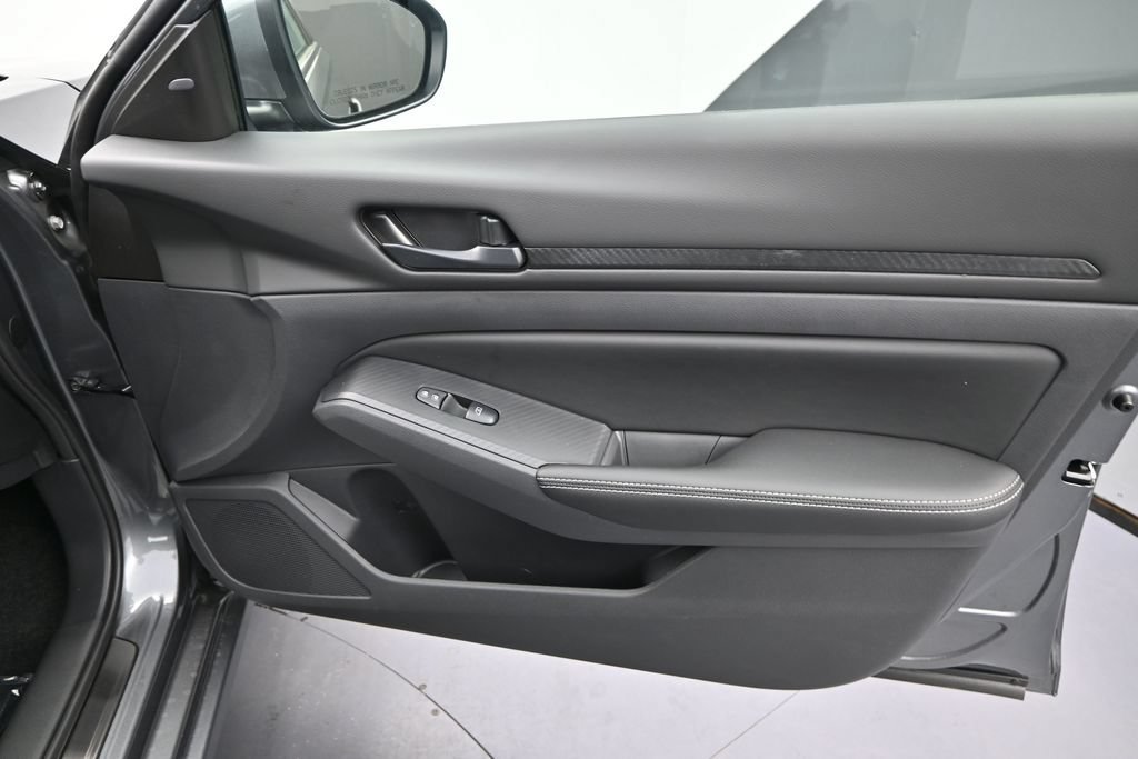 New 2026 Nissan Altima 2.5 SV w/ SV Special Edition Package FWD image 7