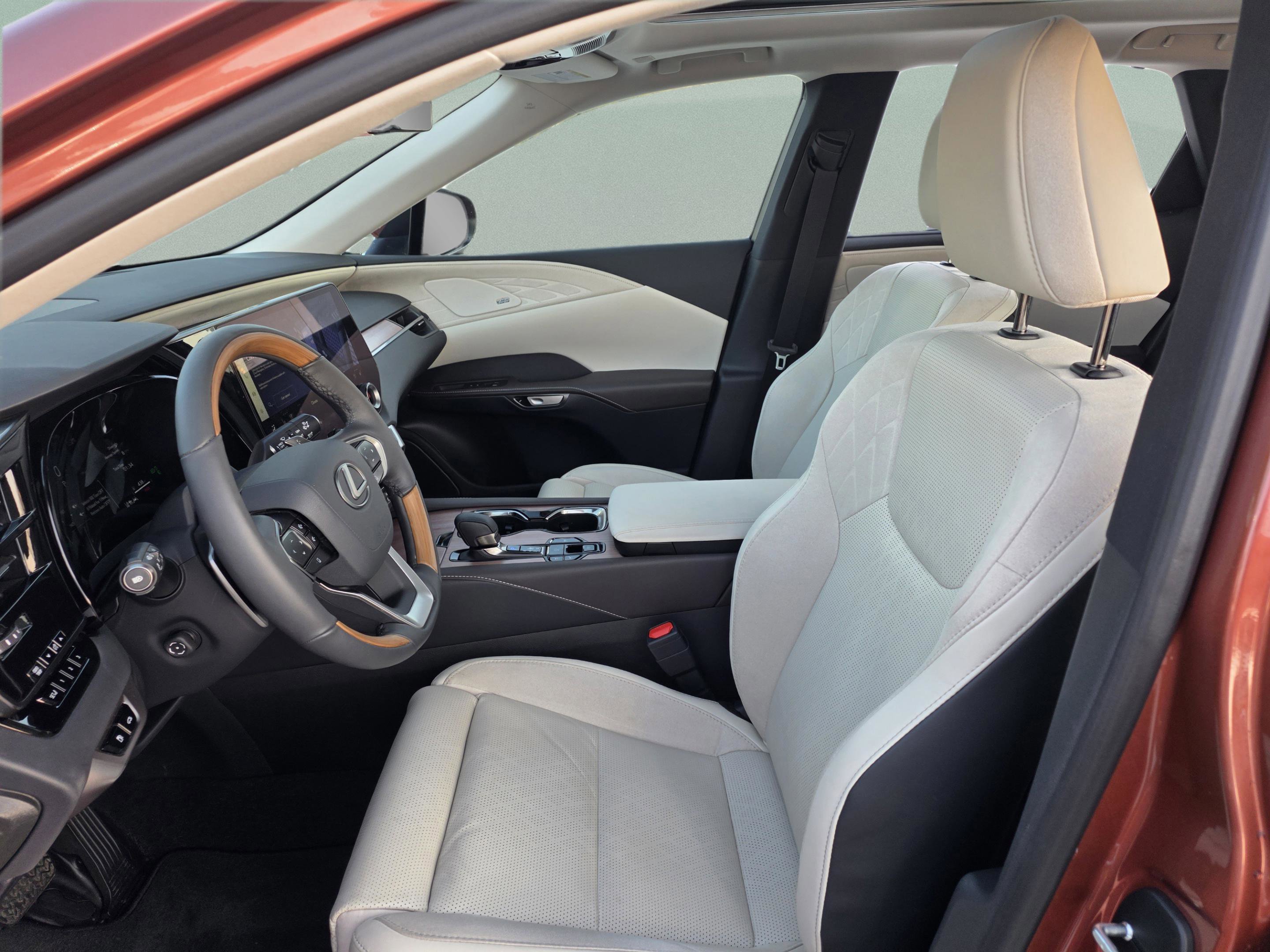 Certified 2026 Lexus RX 350 w/ Convenience Package image 12