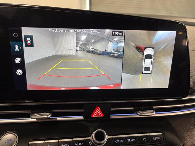 Used 2024 Hyundai Elantra Limited FWD image 29