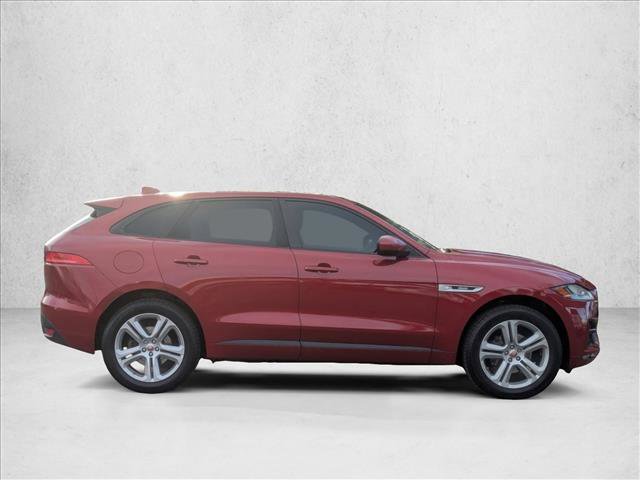 Used 2017 Jaguar F-PACE R-Sport image 4