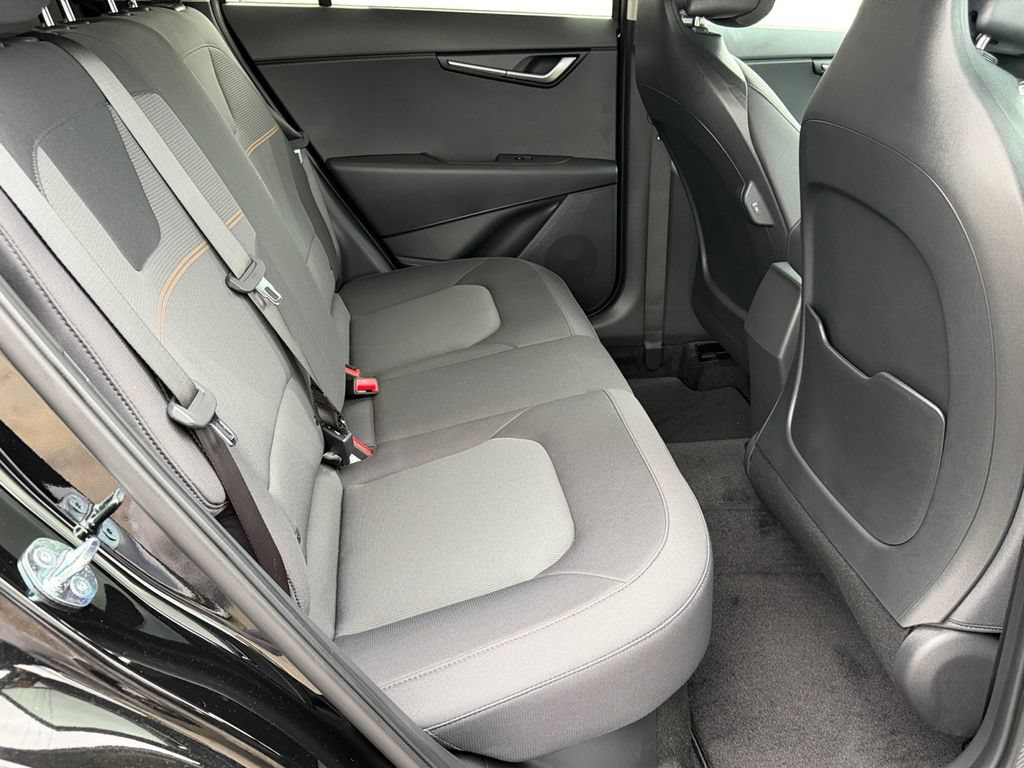 New 2026 Kia Niro LX FWD image 7