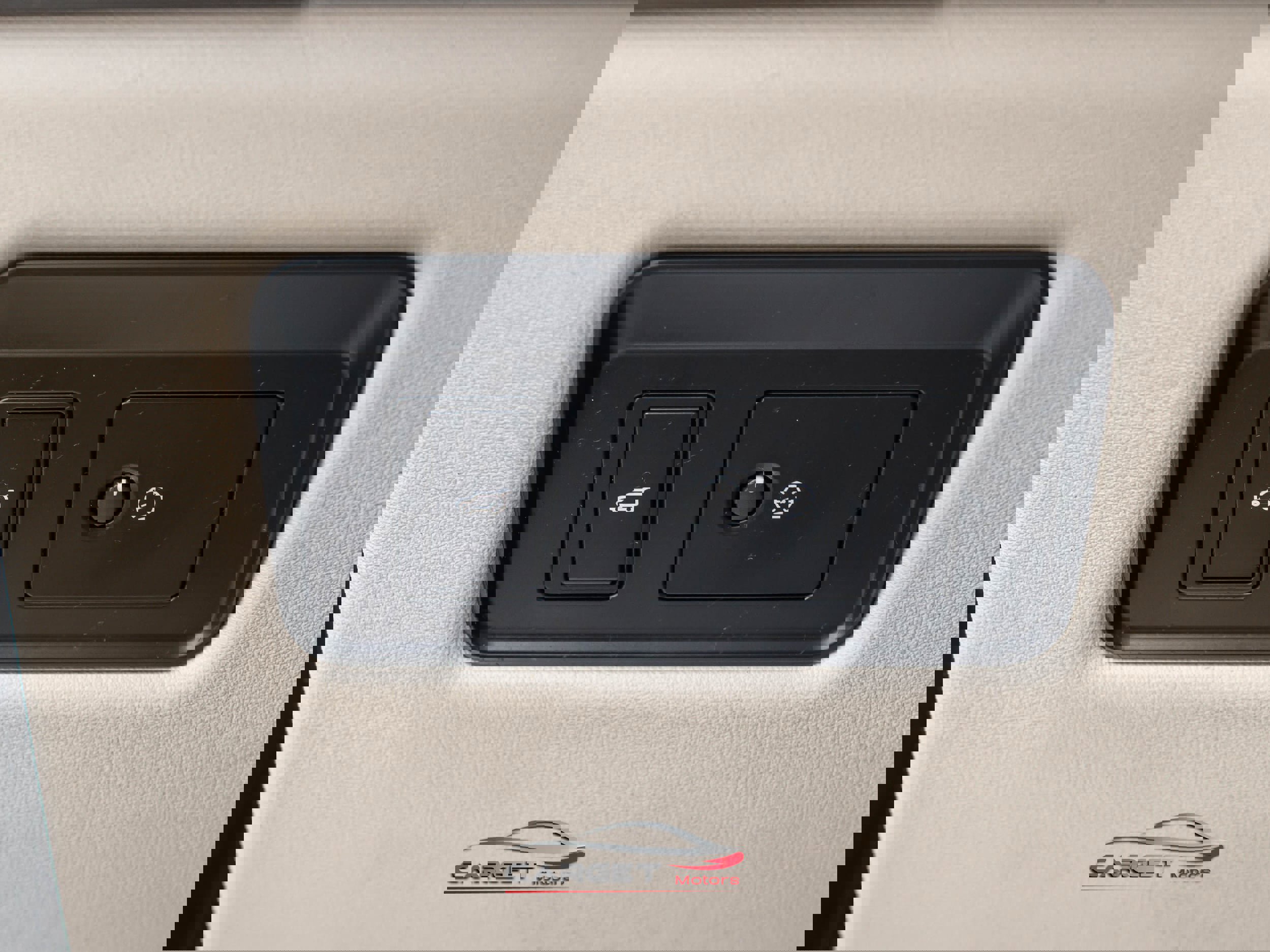 Used 2020 Land Rover Range Rover Long Wheelbase HSE image 40