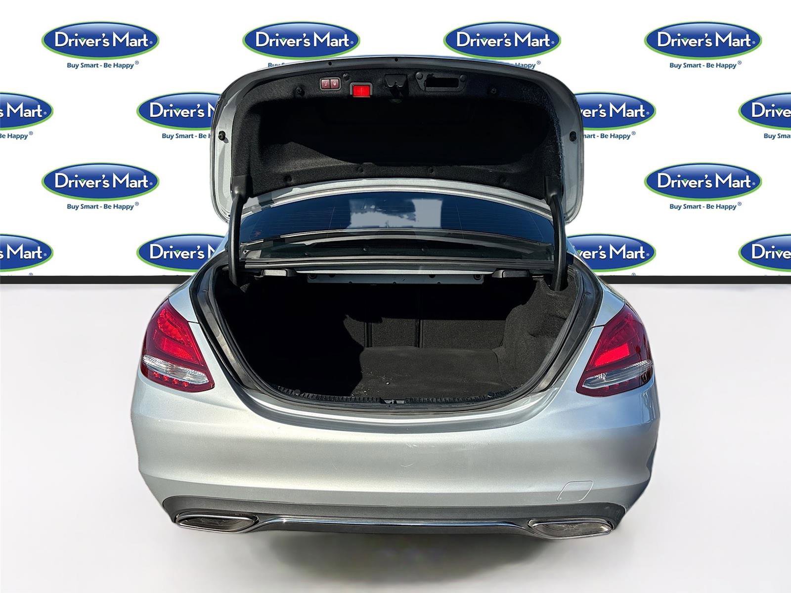 Used 2018 Mercedes-Benz C 300 Sedan image 27