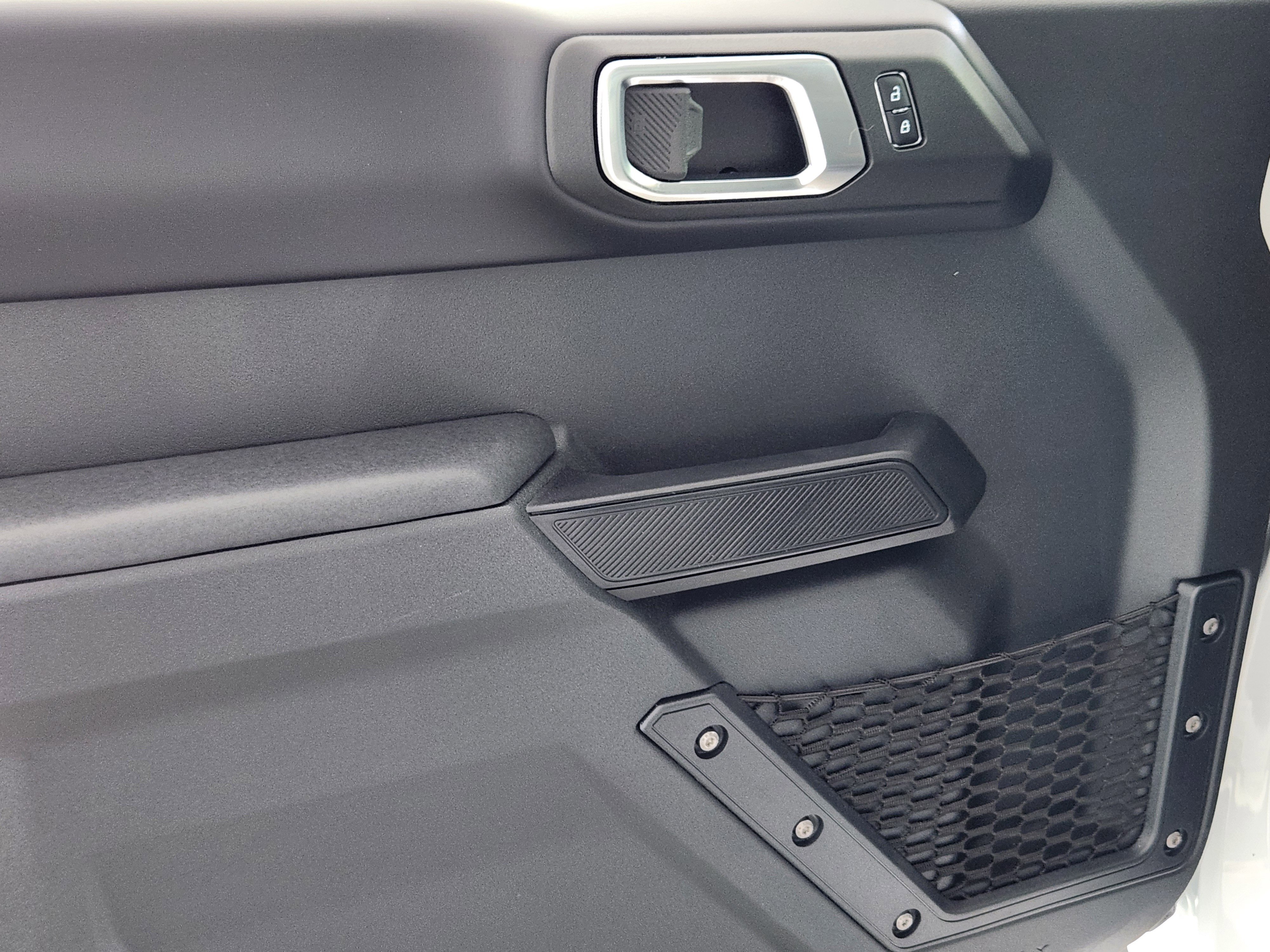 New 2025 Ford Bronco Badlands image 16