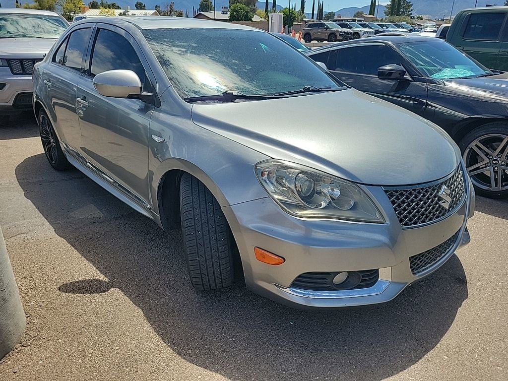 Used 2013 Suzuki Kizashi Sport GTS image 3