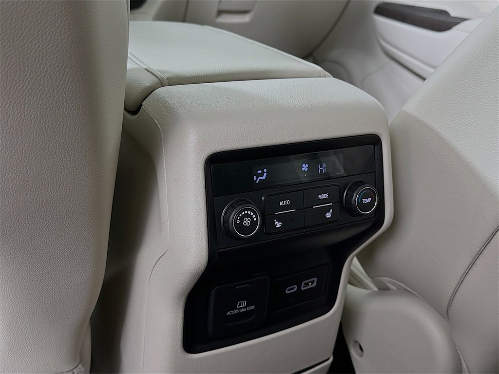 Used 2023 GMC Acadia Denali image 27