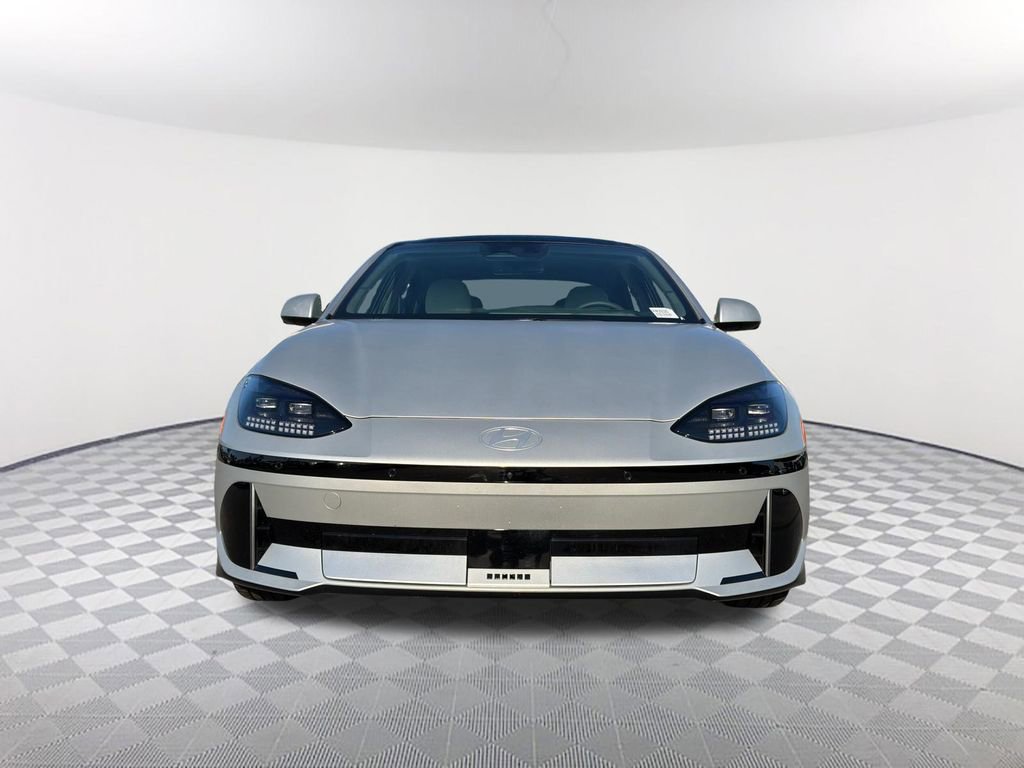 Used 2025 Hyundai Ioniq 6 Limited image 2