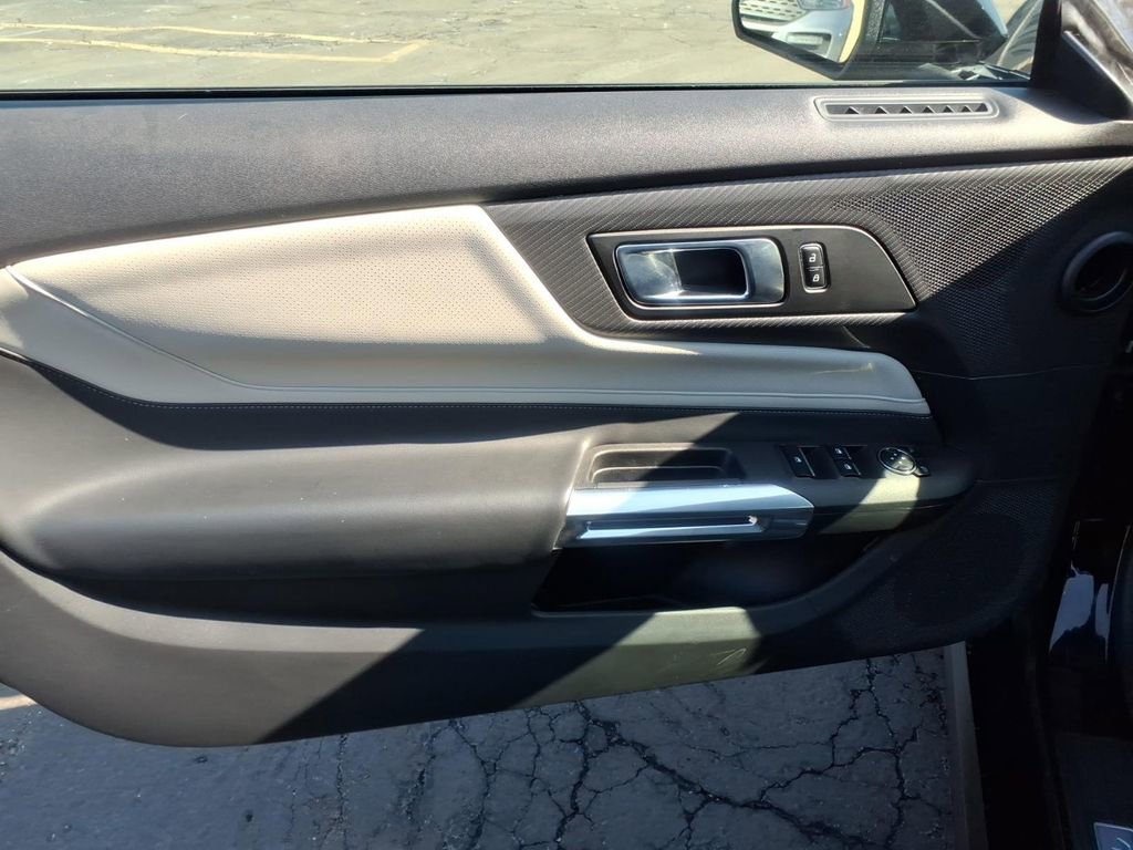 Used 2024 Ford Mustang Premium image 12