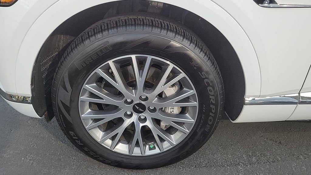 Used 2025 Genesis GV80 2.5T Standard image 14