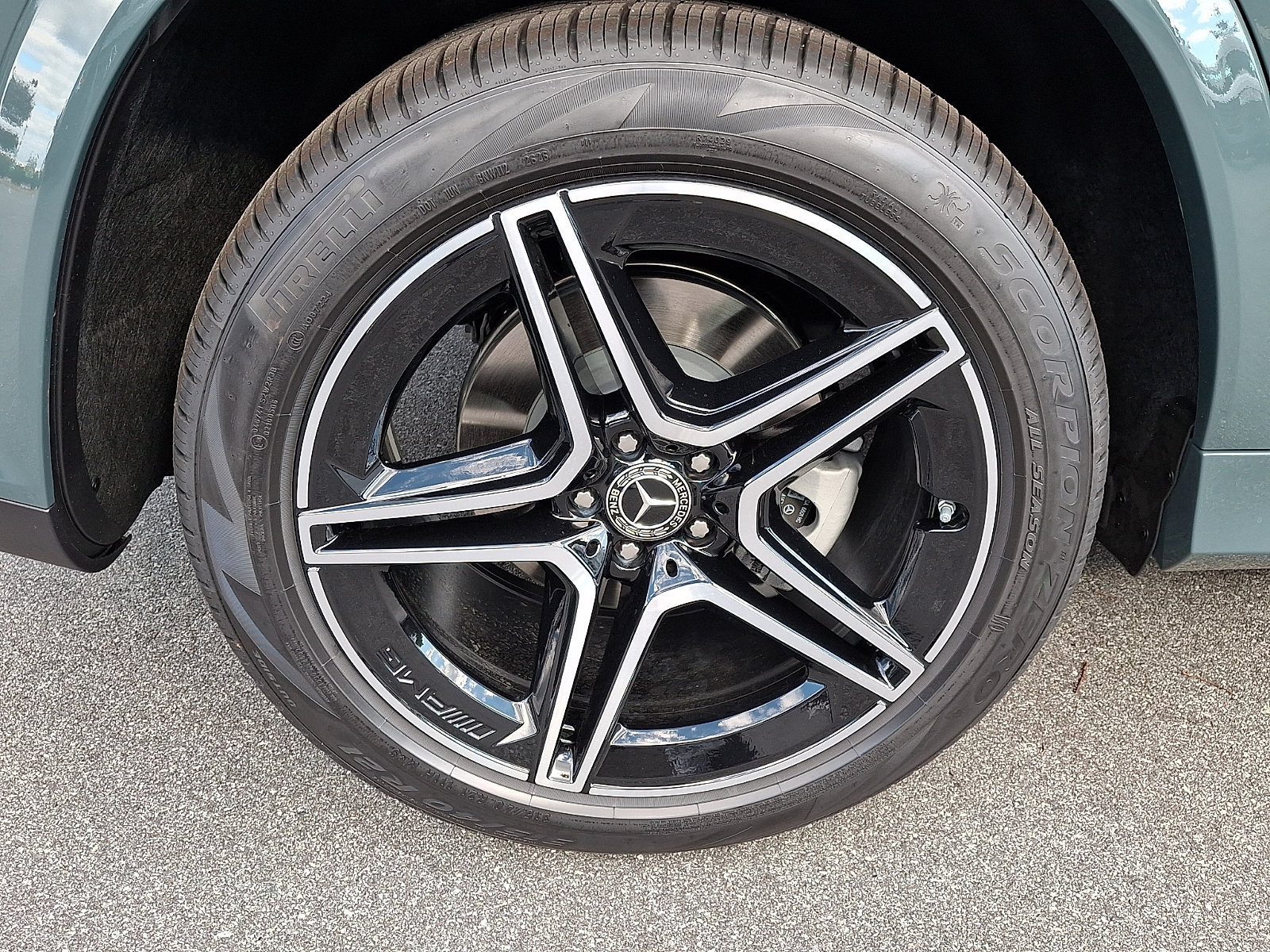 New 2027 Mercedes-Benz GLS 450 4MATIC image 5