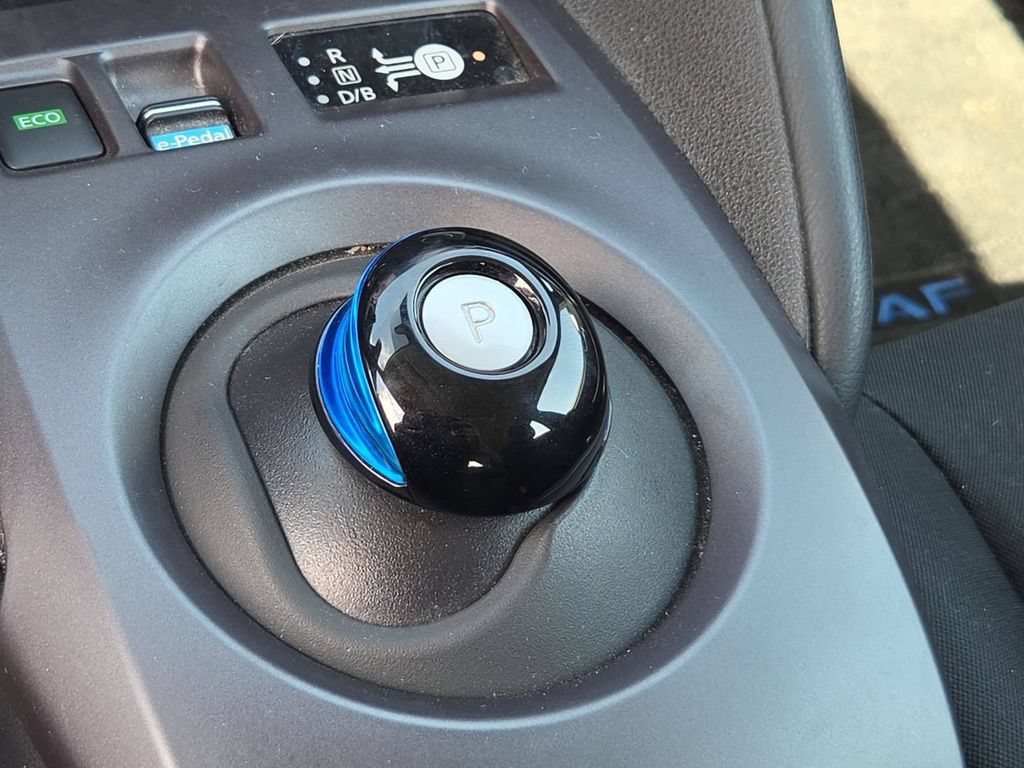 Used 2022 Nissan Leaf S w/ Protection Package FWD image 25