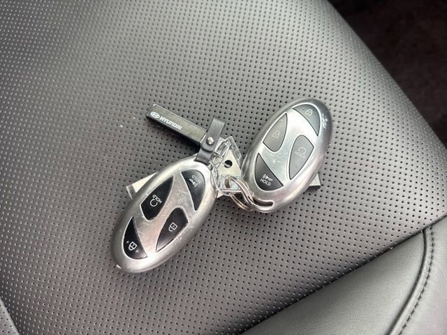 Used 2025 Hyundai Santa Fe SEL image 5