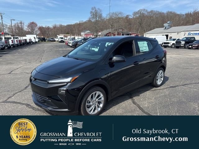 New 2027 Chevrolet Bolt LT w/ Comfort Package FWD image 4