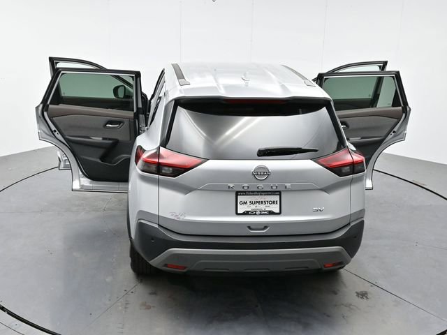 Used 2023 Nissan Rogue SV image 41