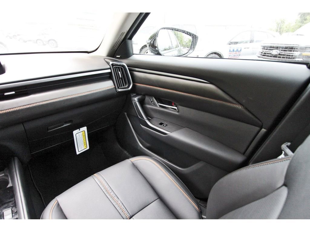 Used 2025 MAZDA CX-50 2.5 Hybrid w/ Premium Plus Pkg image 9