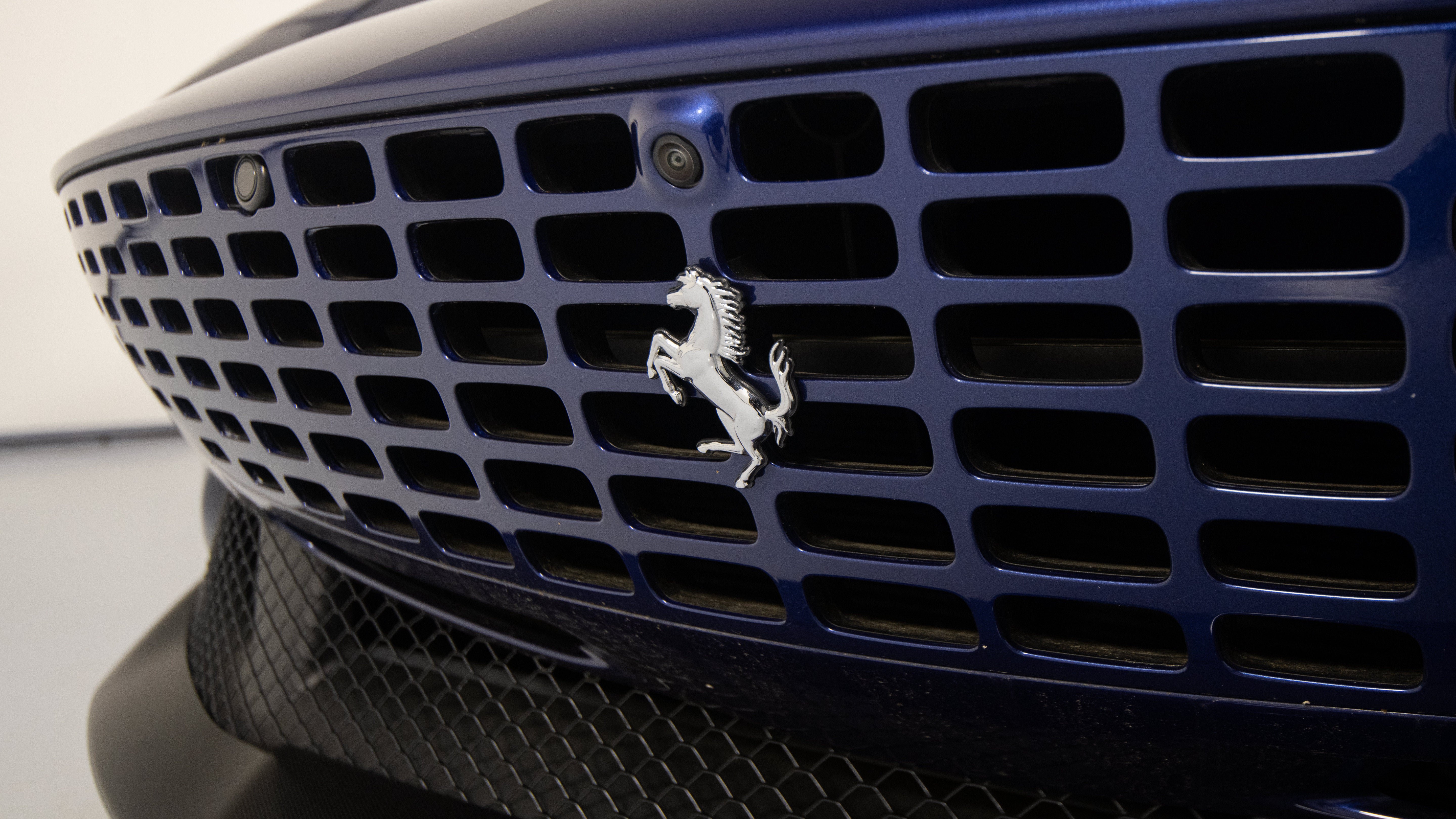 Certified 2025 Ferrari Roma Spider RWD image 12