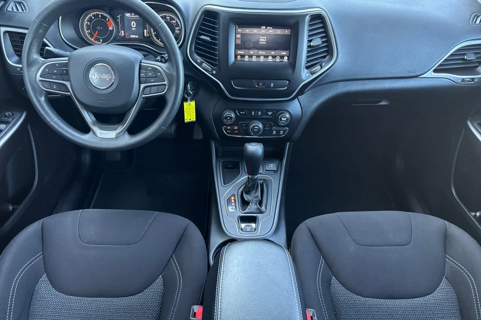 Used 2021 Jeep Cherokee Latitude FWD image 13