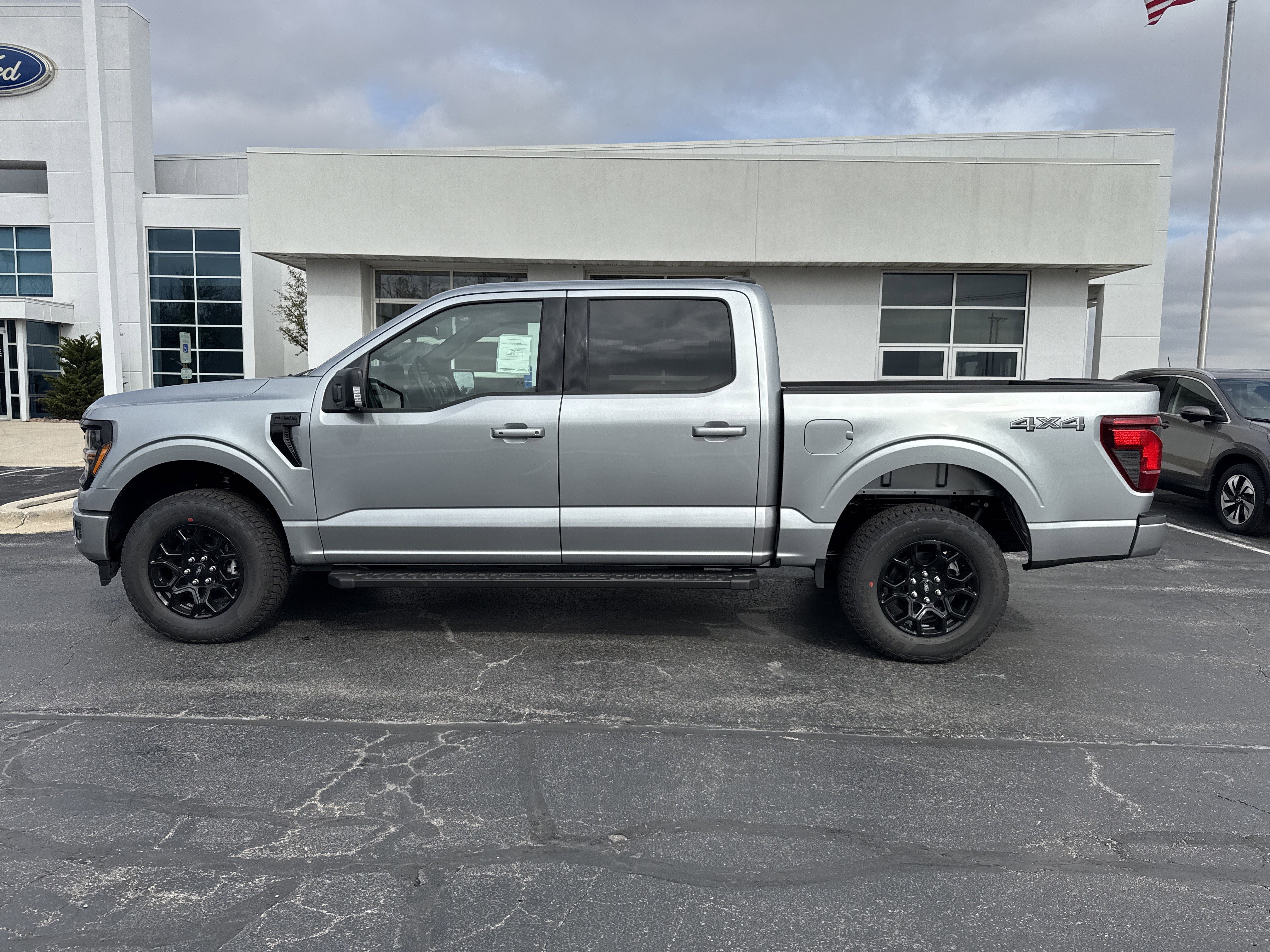 New 2025 Ford F150 XLT image 17