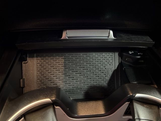 Used 2021 Mercedes-Benz GLS 450 4MATIC image 33