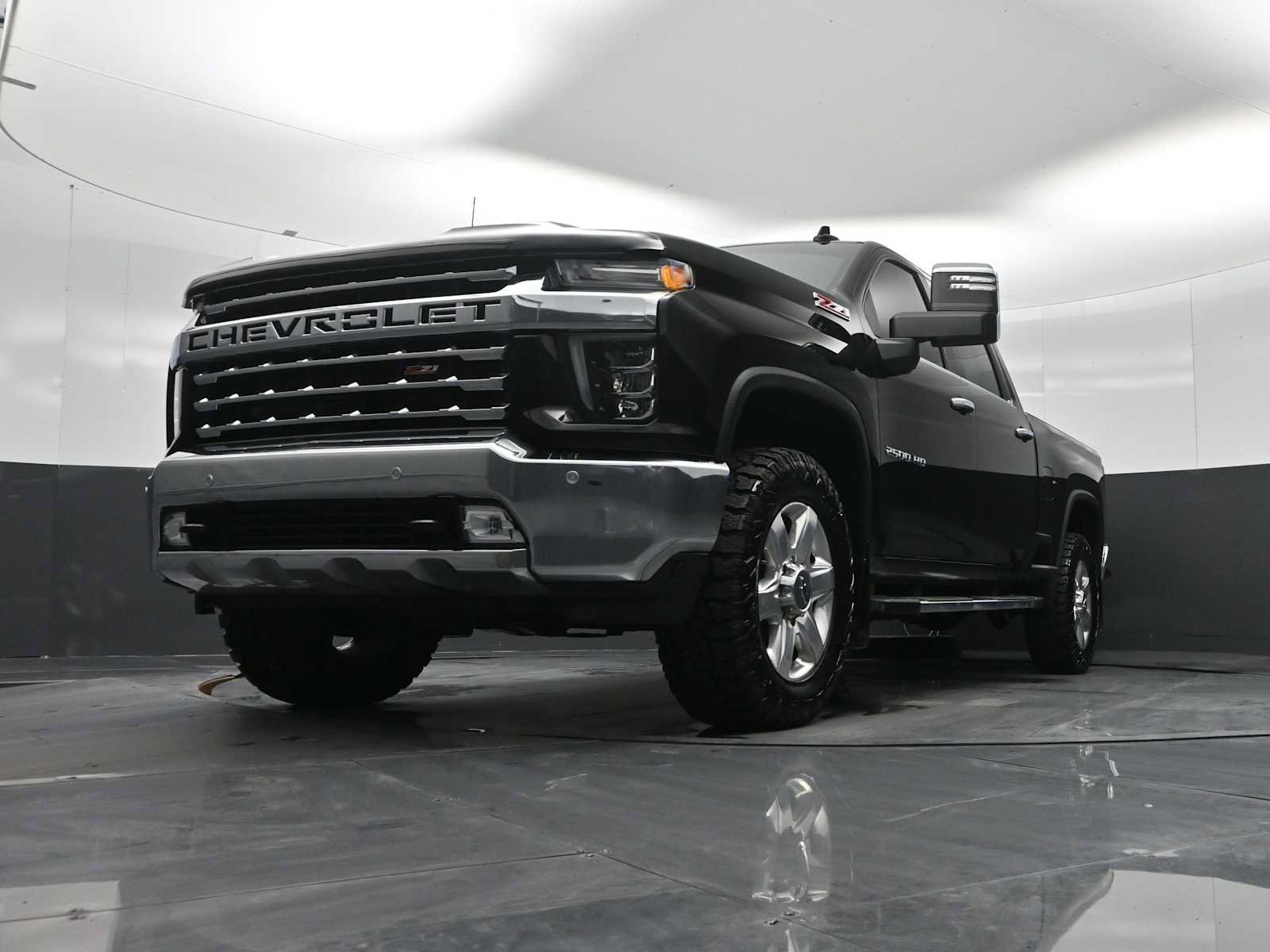 Used 2020 Chevrolet Silverado 2500 LTZ w/ LTZ Plus Package image 21