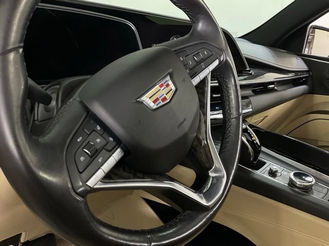 Used 2021 Cadillac Escalade Premium Luxury w/ Performance Package AWD/4WD image 16