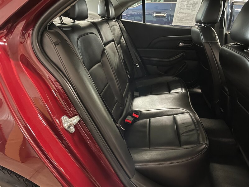 Used 2015 Chevrolet Malibu LTZ FWD image 19