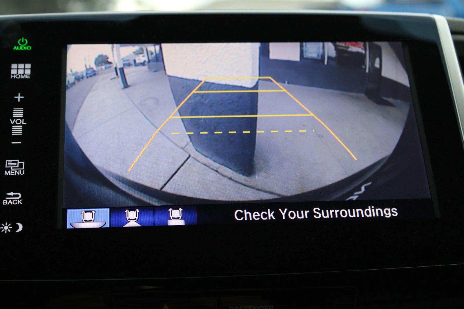 Used 2016 Honda Pilot Touring image 41