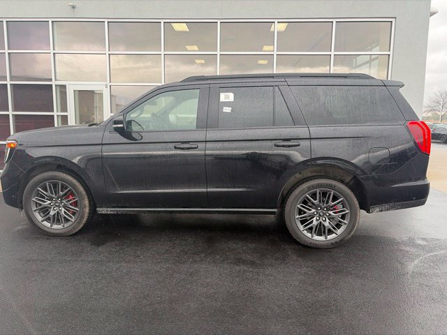 Used 2025 Ford Expedition Platinum w/ Stealth Performance Package AWD/4WD image 14