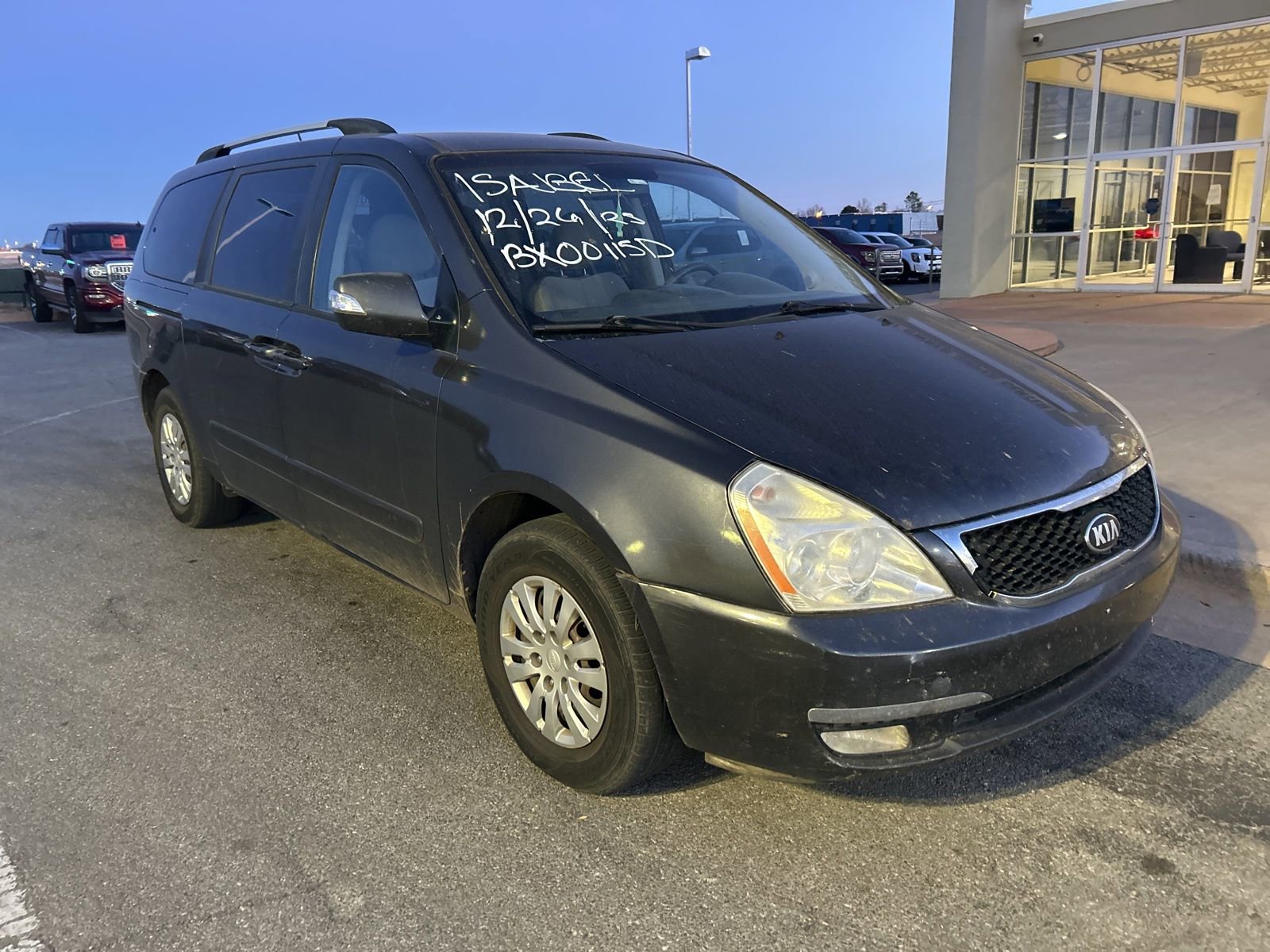 Used 2014 Kia Sedona LX image 3