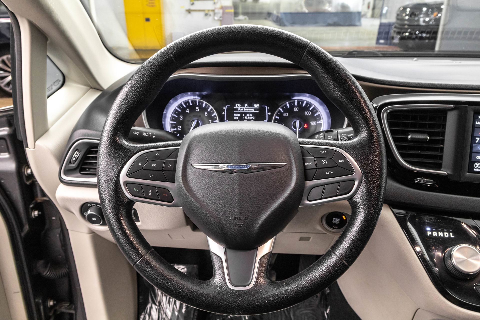 Used 2019 Chrysler Pacifica Touring Plus w/ Tire & Wheel Group image 24