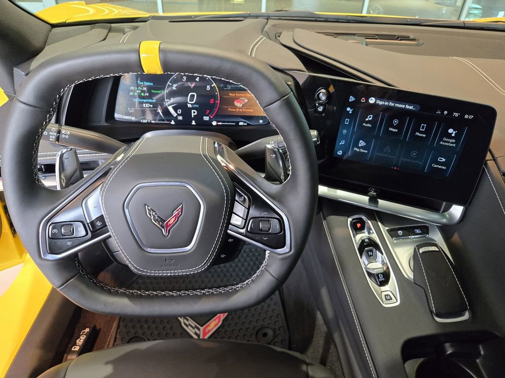 Used 2025 Chevrolet Corvette Stingray Preferred Cpe w/ Z51 Performance Package RWD image 22