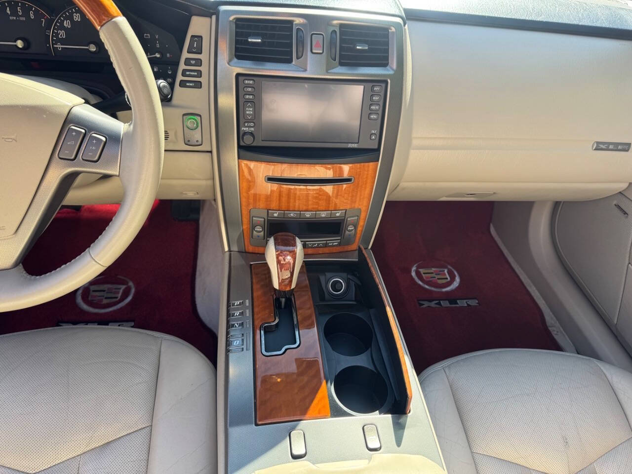 Used 2006 Cadillac XLR RWD image 12