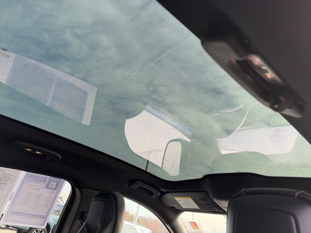 Used 2025 Ford Mustang Mach-E GT AWD/4WD image 41