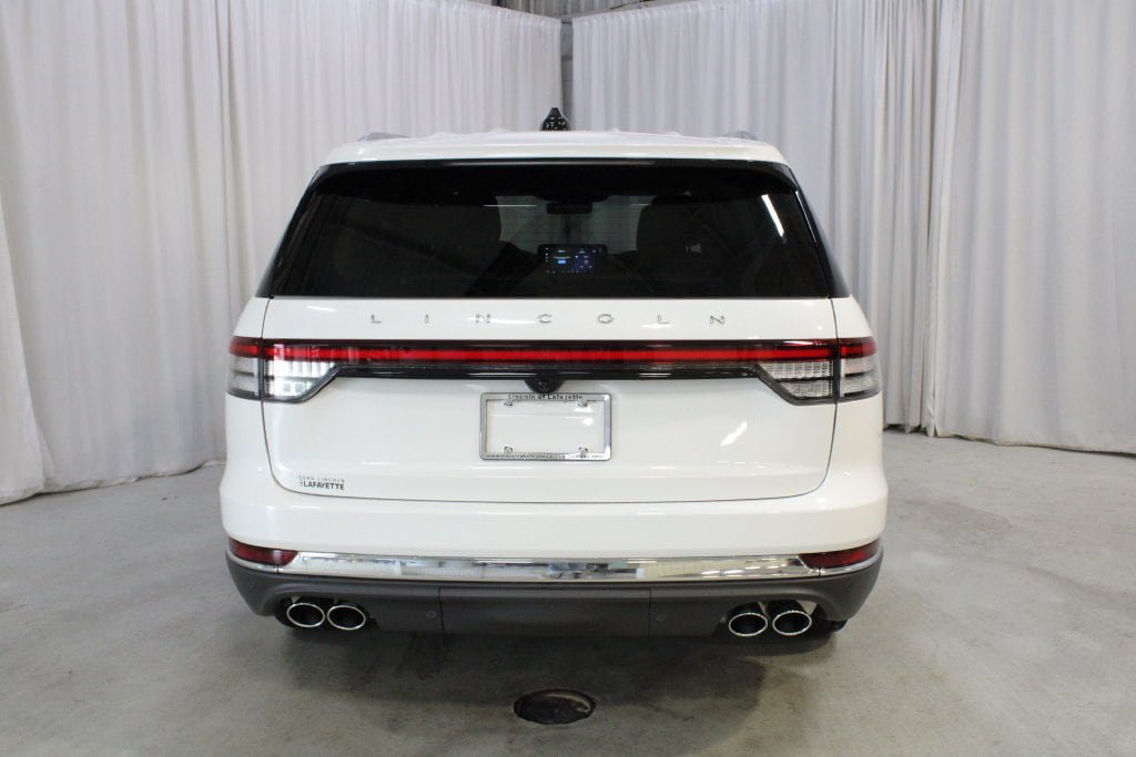 New 2026 Lincoln Aviator AWD image 25