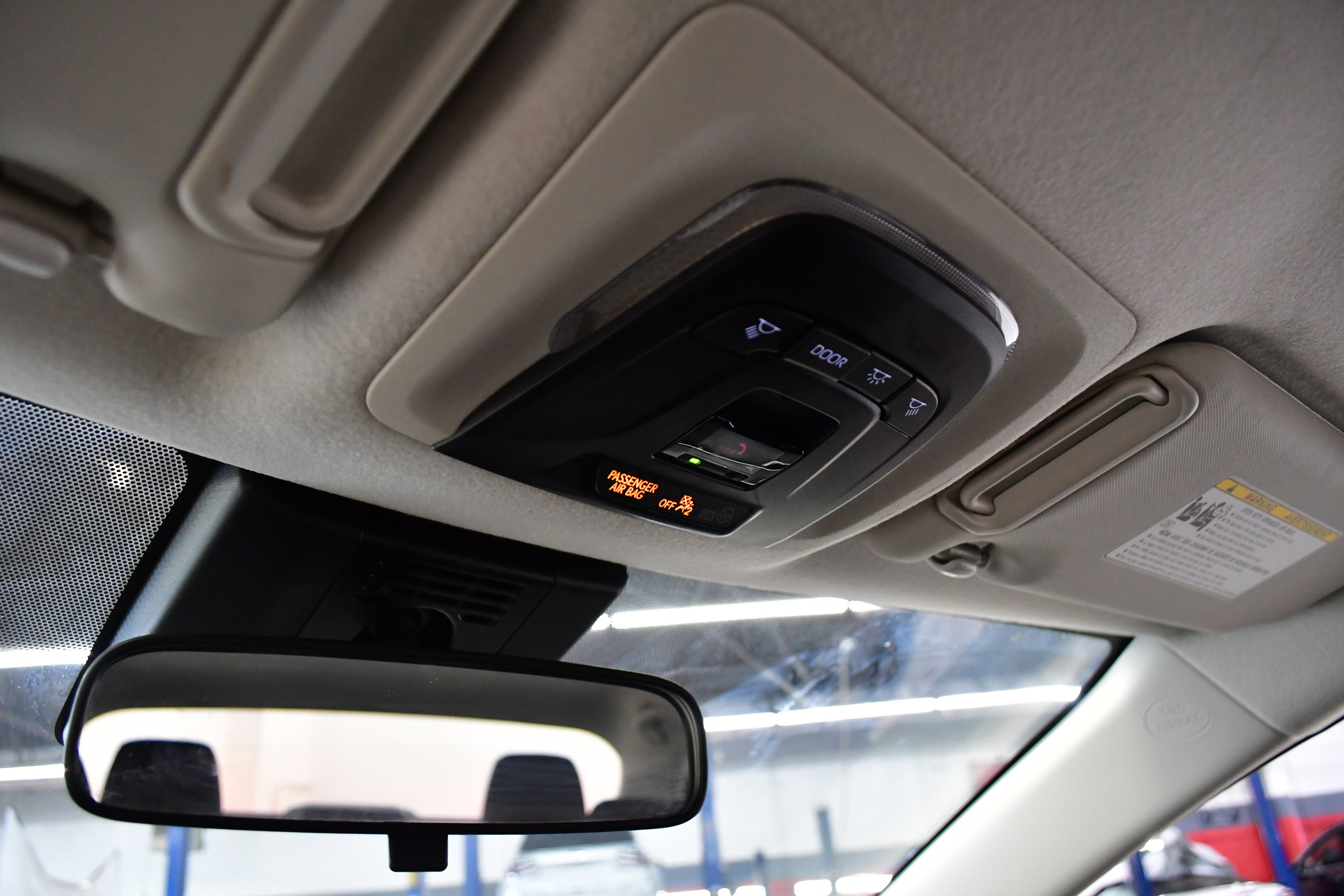 Used 2025 Toyota Corolla LE image 28