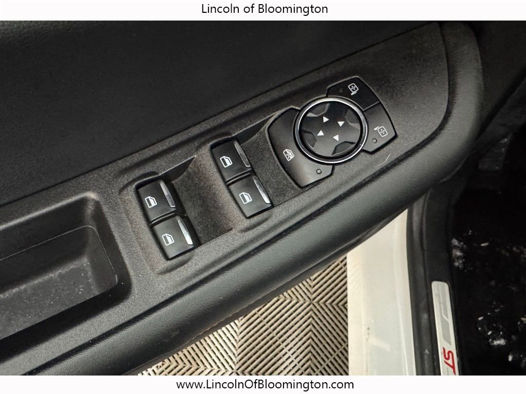 Used 2024 Ford Edge ST-Line image 40