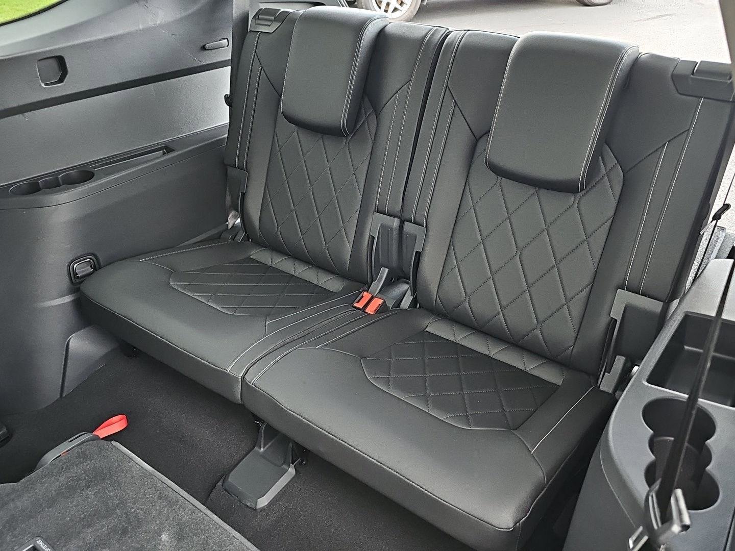 Used 2025 Volkswagen Atlas SEL Premium R-Line image 31